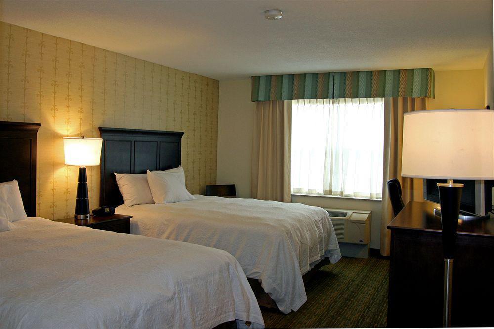 Hampton 3*