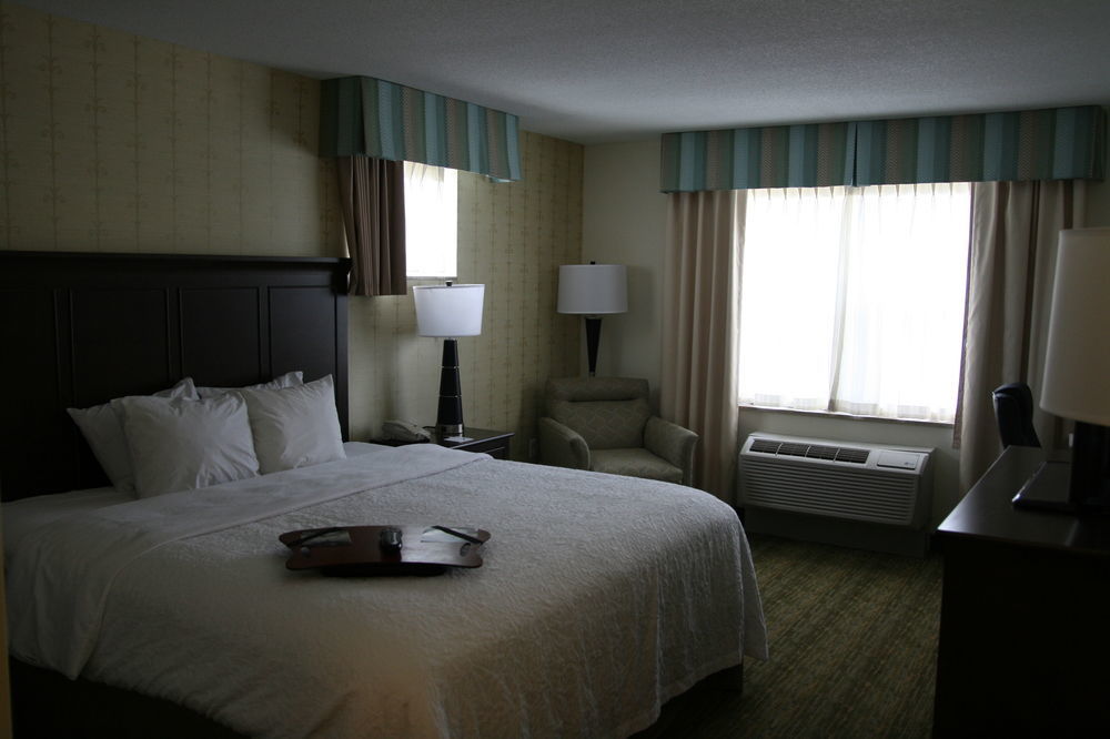 Hampton 3*